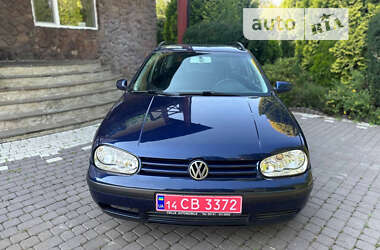 Універсал Volkswagen Golf 2002 в Городку