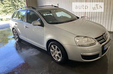 Універсал Volkswagen Golf 2009 в Збаражі