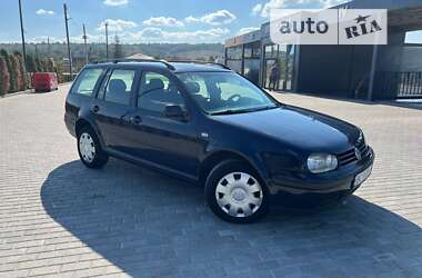 Универсал Volkswagen Golf 2003 в Золочеве