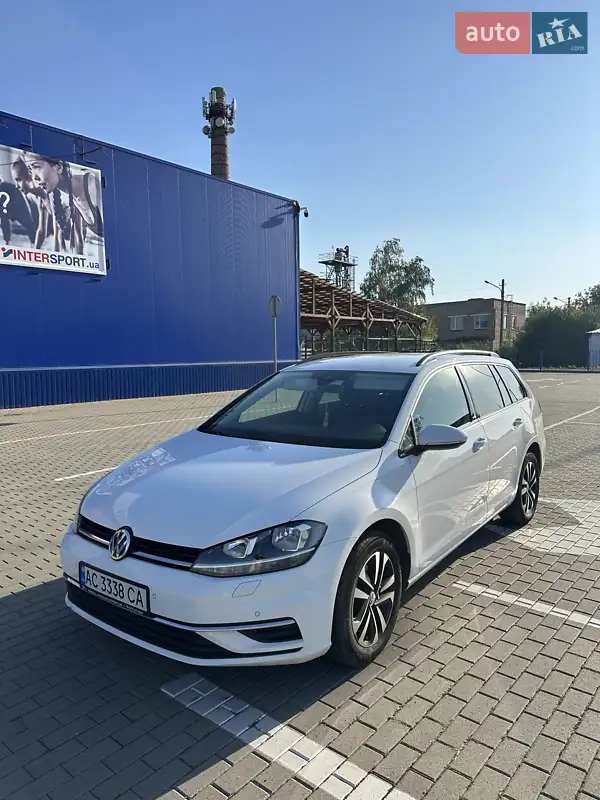 Volkswagen Golf 2020
