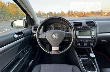 Хетчбек Volkswagen Golf 2007 в Вінниці