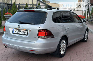 Універсал Volkswagen Golf 2013 в Стрию