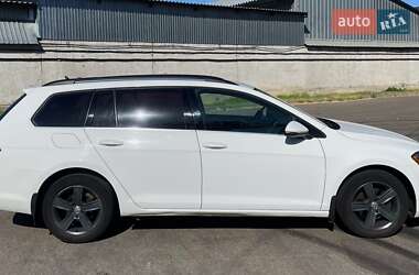 Универсал Volkswagen Golf 2015 в 