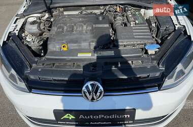 Универсал Volkswagen Golf 2015 в 