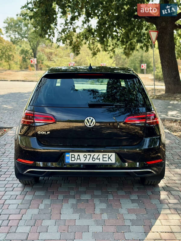 Хэтчбек Volkswagen Golf 2019 в Кропивницком