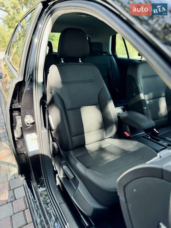 Хэтчбек Volkswagen Golf 2019 в Кропивницком