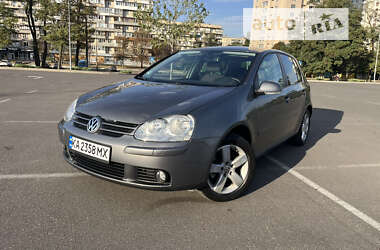 Хетчбек Volkswagen Golf 2008 в Києві