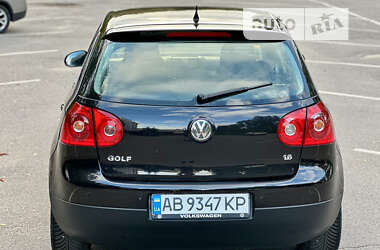 Хетчбек Volkswagen Golf 2006 в Вінниці