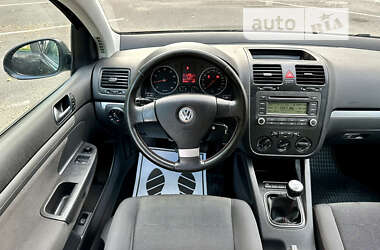 Хетчбек Volkswagen Golf 2006 в Вінниці