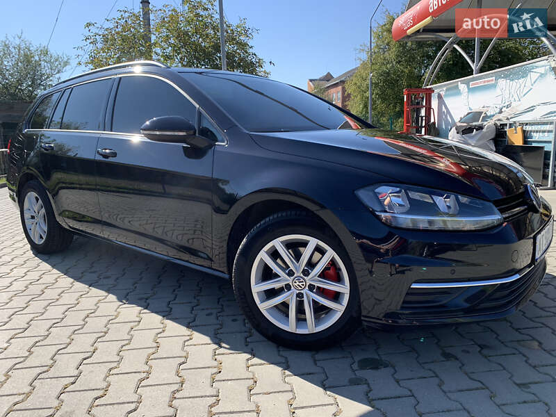 Універсал Volkswagen Golf 2019 в Коломиї