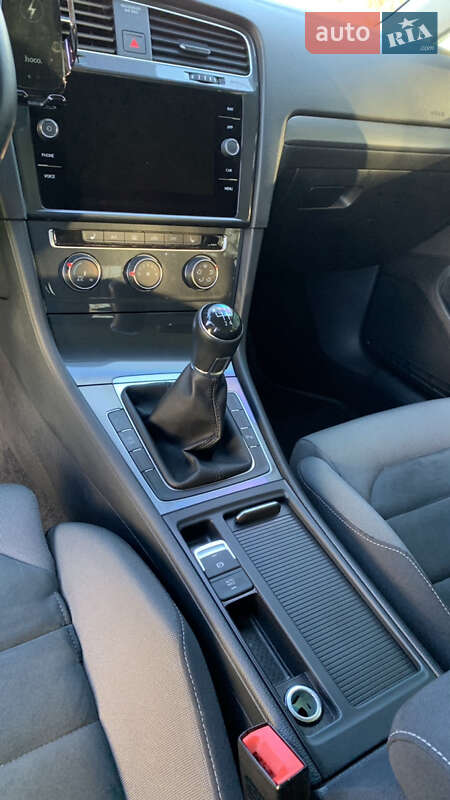 Універсал Volkswagen Golf 2019 в Коломиї