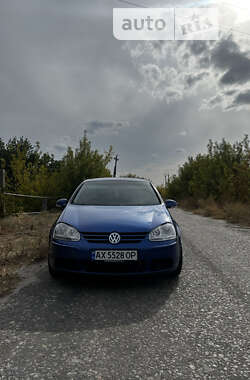 Хетчбек Volkswagen Golf 2003 в Зміїві