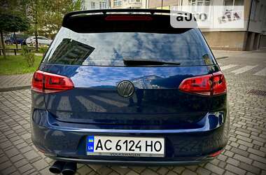 Хэтчбек Volkswagen Golf 2017 в Ивано-Франковске