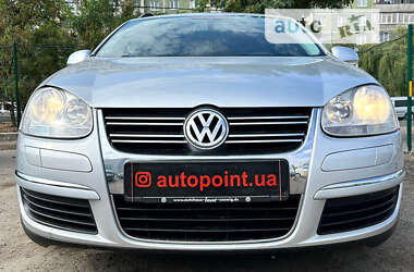 Універсал Volkswagen Golf 2009 в Сумах