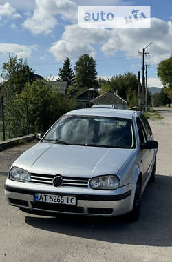 Хэтчбек Volkswagen Golf 2000 в Коломые