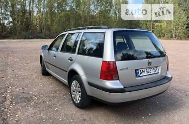 Універсал Volkswagen Golf 2001 в Бердичеві