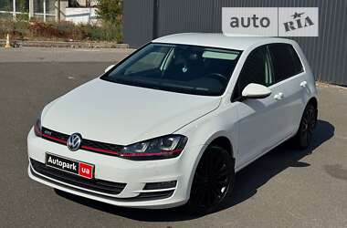 Хетчбек Volkswagen Golf 2014 в Києві