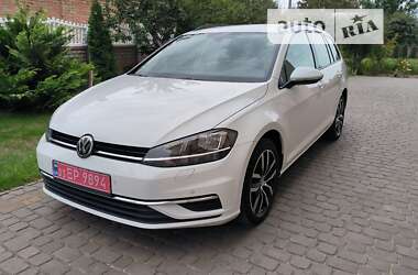 Универсал Volkswagen Golf 2020 в Луцке