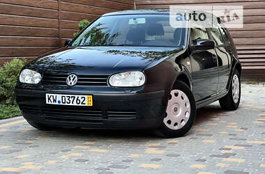 Хэтчбек Volkswagen Golf 2002 в Виннице