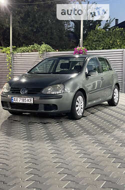 Хэтчбек Volkswagen Golf 2004 в Харькове