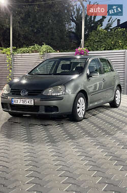 Хэтчбек Volkswagen Golf 2004 в Харькове