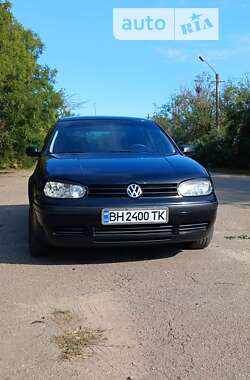 Хэтчбек Volkswagen Golf 1999 в Черноморске