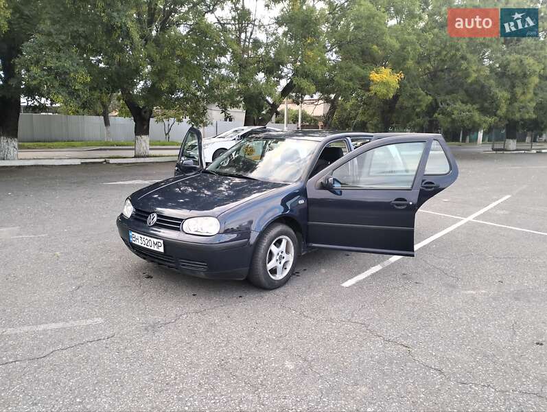 Хэтчбек Volkswagen Golf 2000 в Измаиле