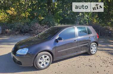 Хэтчбек Volkswagen Golf 2004 в Харькове