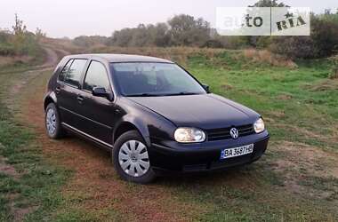 Хэтчбек Volkswagen Golf 1999 в Новоукраинке