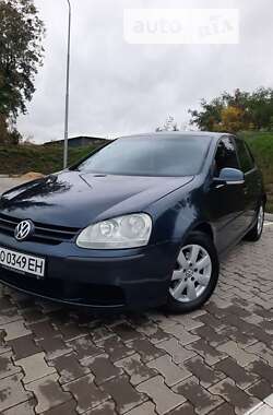 Хэтчбек Volkswagen Golf 2004 в Тернополе