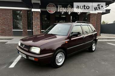 Хетчбек Volkswagen Golf 1994 в Золотоноші