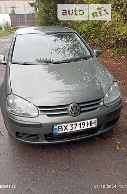 Хэтчбек Volkswagen Golf 2004 в Летичеве