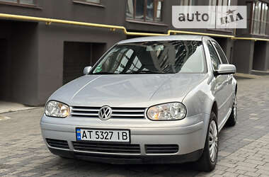 Хэтчбек Volkswagen Golf 1998 в Надворной