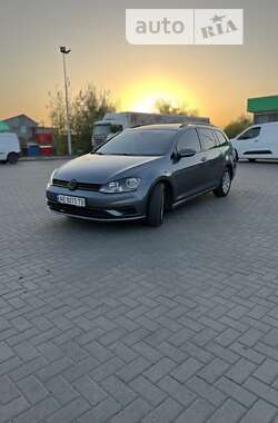 Универсал Volkswagen Golf 2019 в Днепре