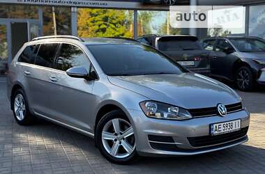 Универсал Volkswagen Golf 2015 в Днепре