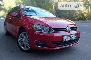 Универсал Volkswagen Golf 2015 в Полтаве