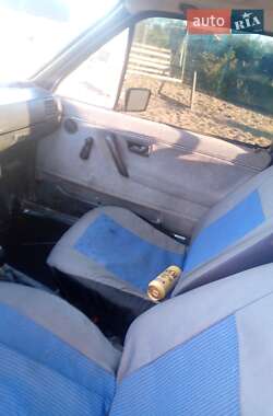 Хэтчбек Volkswagen Golf 1985 в 