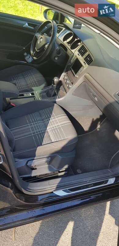 Універсал Volkswagen Golf 2015 в Луцьку
