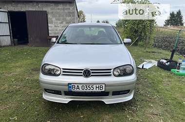 Хэтчбек Volkswagen Golf 2003 в Львове