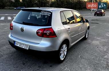 Хэтчбек Volkswagen Golf 2006 в Запорожье