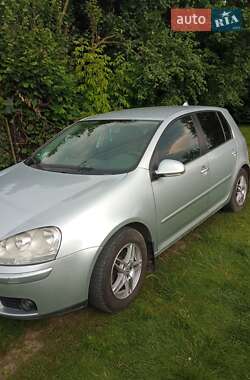 Хэтчбек Volkswagen Golf 2006 в Львове