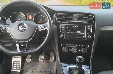 Універсал Volkswagen Golf 2016 в Полтаві