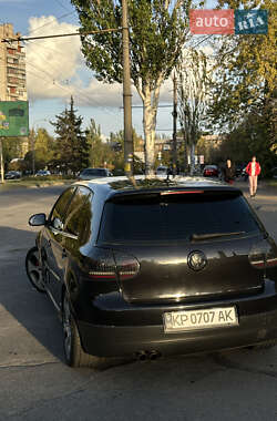 Хэтчбек Volkswagen Golf 2005 в Запорожье