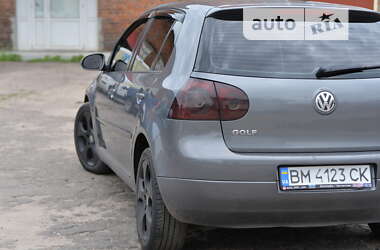 Хэтчбек Volkswagen Golf 2005 в Сумах