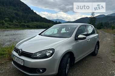 Хэтчбек Volkswagen Golf 2010 в Львове