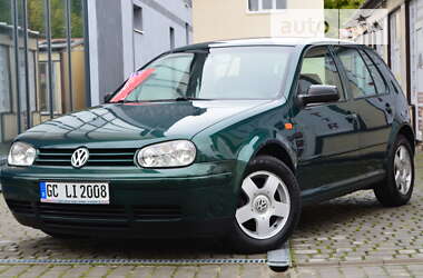 Хэтчбек Volkswagen Golf 2002 в Дрогобыче