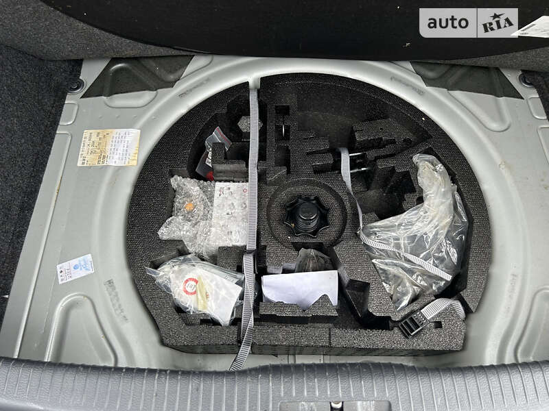 Хетчбек Volkswagen Golf 2011 в Вінниці