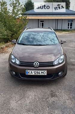 Універсал Volkswagen Golf 2010 в Рівному