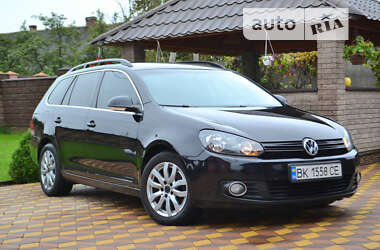 Универсал Volkswagen Golf 2011 в Сарнах