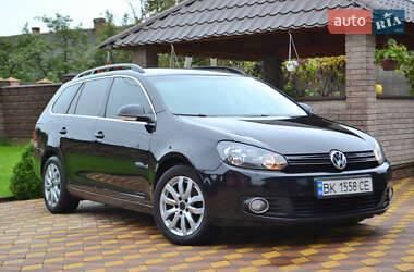 Универсал Volkswagen Golf 2011 в Сарнах